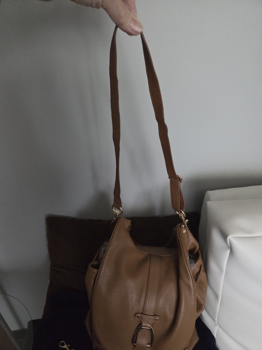 GILI Convertible Leather Backpack - Picture 5 of 8